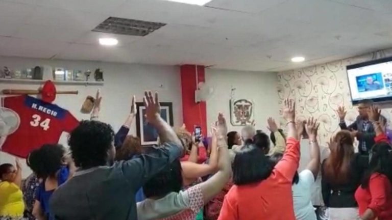 Juramentan equipos políticos de Leonel Fernández  en Cataluña y Zaragoza