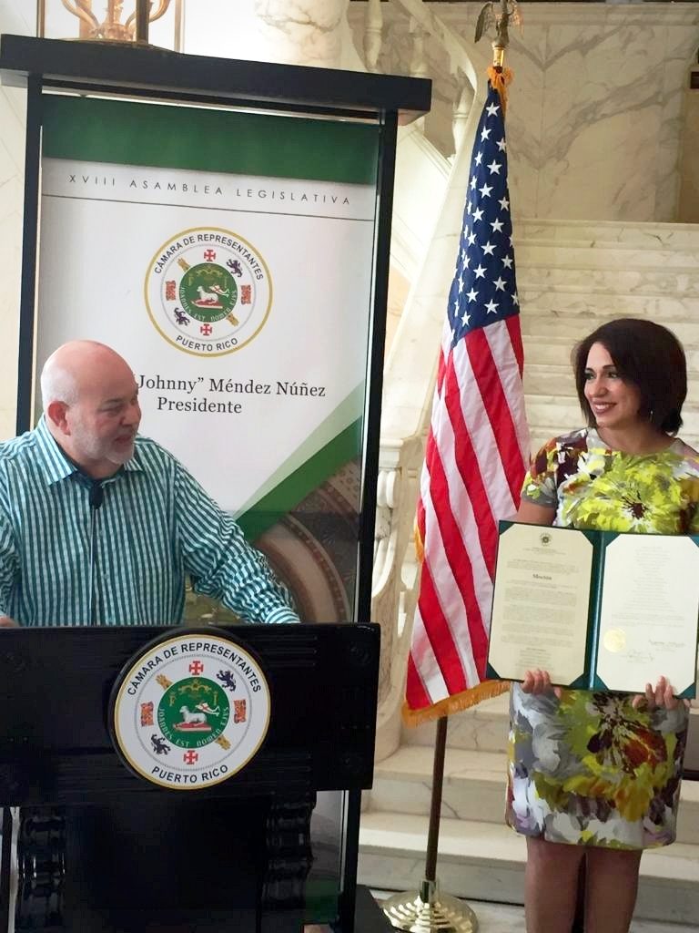 Cámara de Representantes de Puerto Rico reconoce a la periodista dominicana Tania Polanco