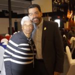Anadina, Mujer que recibio reconocimiento por su labor en la educacion dominicana por mas de35 años. junto a ella el alcalde la ciudad de Killeen, Jose Segarra
