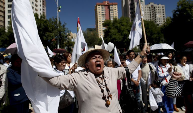 Disminuyen protestas tras diálogo y consenso en Bolivia