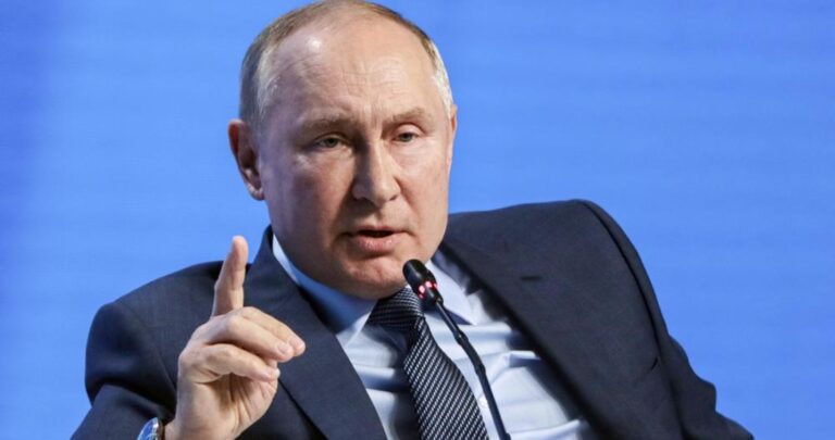 Putin considera “monstruoso” que a los menores se les enseñe a cambiar de género