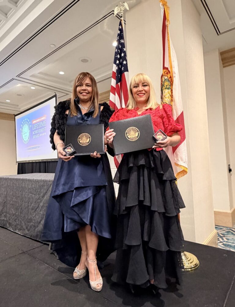 Comunicadoras dominicanas reciben Moneda del Capitolio de EE. UU. en ceremonia Capitol Honors Lifetime USA